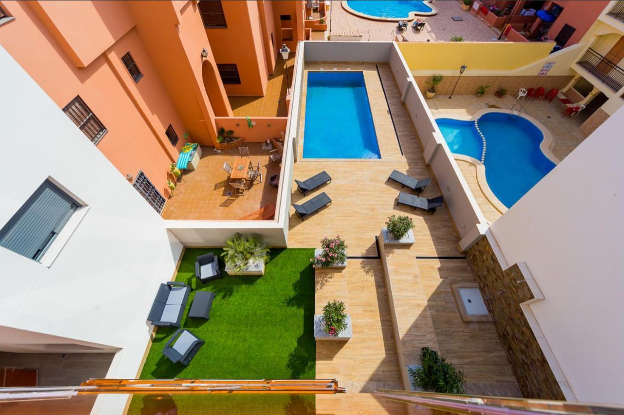 Beach And Рool Torrevieja Exterior foto