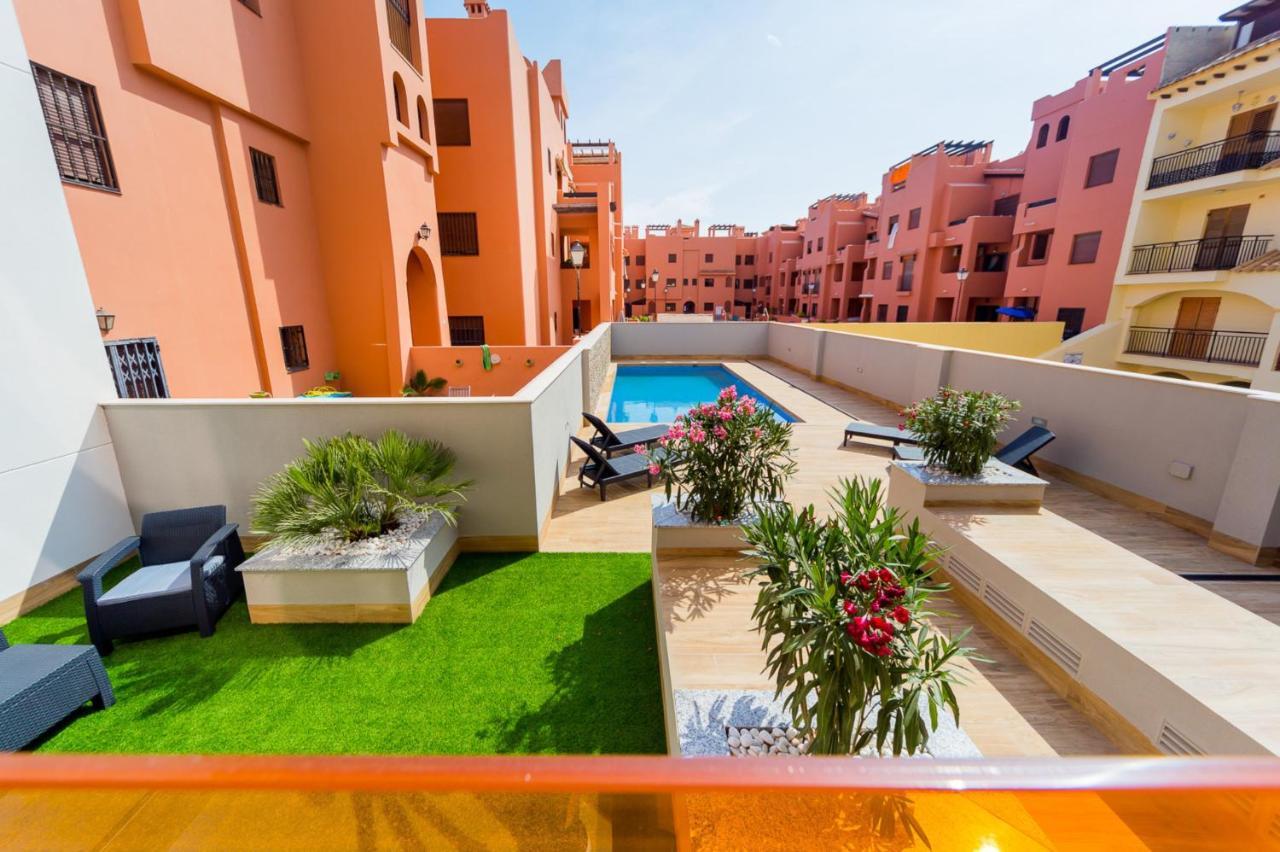 Beach And Рool Torrevieja Exterior foto