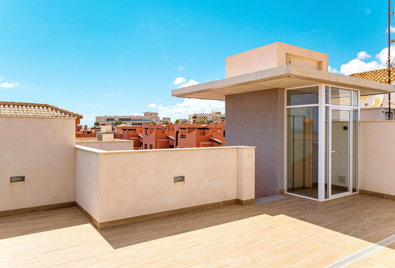 Beach And Рool Torrevieja Exterior foto